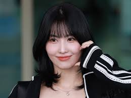 TWICEs Momo Posed Covered in Tattoos on Instagram & Were Obsessed — See  Photos | Teen Vogue