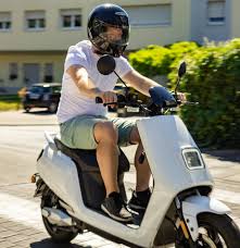 Meeting some skepticism, segway later showed off the bike riding around on a closed circuit. Segway Apex H2 Wasserstoff Motorrad Bikerportal24 De