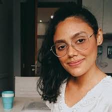 Amanda Ponce's Instagram, Twitter & Facebook