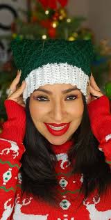 Hi everyone! Just wanted to show off my new hat design. The Pretty Kitty  Beanie 💜😊