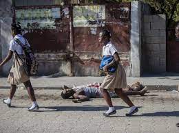Haiti's prime minister joseph jouthe has resigned as the country faces a spike in killings and kidnappings and prepares for an. Kejam Presiden Negara Haiti Dibunuh Di Rumahnya