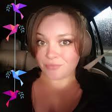 Leanne Elkins's Instagram, Twitter & Facebook