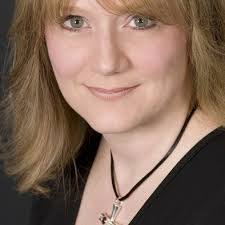 Leslie Goheen's Instagram, Twitter & Facebook