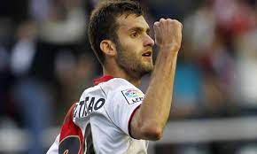 Veremos si el que llegue aúna rendimiento y estabilidad. Club Atletico De Madrid Web Oficial Baptistao New Atletico Player