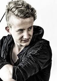 Eric Tole's Instagram, Twitter & Facebook