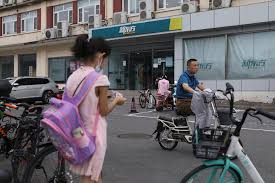 週五 (23 日) 中國線上教育將面臨整頓暴風，中國教育股集體遭受重創，新東方、好未來、高途教育 adr 早盤全數腰斬一半以上。 中外媒體報導傳出，中國當局擬禁止學科類培訓機構上市融資，嚴禁資本化運作，將要求上市公司. Ackty14v0bv1nm