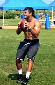 Gronkowski was nominated three times for pepsi nfl rookie of the week, in weeks 10, 14, and 17, winning twice and losing in week 10 to tim tebow. When I Grow Up I Want One Of These Tim Tebow Tim Tebow Football Beefy Men