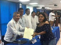 En representación de la gobernadora Evelyn Salgado, titular de la SEG  inaugura cursos en el Tec de Acapulco