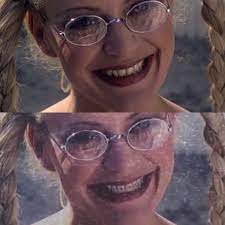 The film culminated with jaws changing sides and joining forces with bond to save the world. Styggron On Twitter Wow Thanks For Posting This Really Brought Me Back To My Childhood If Only They Would Have Shown The Jaws Meets Dolly Sequence To Prove Dolly Had Braces