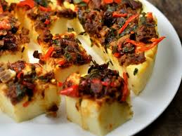 Kuih lapis atau kuih talam sangat digemari oleh masyarakat malaysia dan biasanya kuih ini disediakan di majlis. Rahsia Talam Berlauk Mewah Sedap