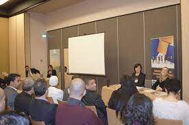 Les toulousains ont un relief très marqué par la convergence des vallées d'affluents de la garonne. Forum Emploi Algerie A Lyon Du 15 Novembre 2014 Travailler En Algerie Quelles Opportunites Et Quelles Realites Lb Consulting