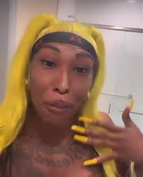 😂😂😂😂 Barbie be tweaking out