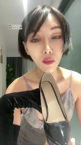 Yiqian puke in heels 呕吐-1 - ThisVid.com