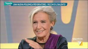 Barbara Alberti sulle 'sardine': "La prova teologica dell'esistenza dei  giovani. Mi piacciono!"