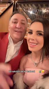 În seara aceasta facem oamenii fericiți la Craiova! ✨🎄, Am făcut un video  pe colinda noastră! Abia astept să o cântăm live la Cluj în concertul meu  de la BT ARENA! 😍