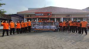 Jumlah titik layanan (point of sales) mencapai 58.700 titik. Lowongan Kerja Di Kantor Pos Atambua Pos Indonesia Raymond Andend