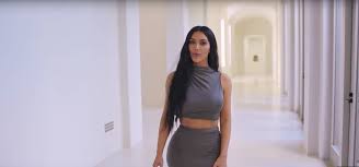 Kim kardashian has filed for divorce from kanye west and joint custody of their 4 children. Pictures Of Kim Kardashian And Kanye West S House Popsugar Home
