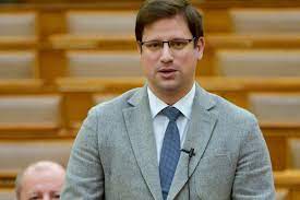 A kínai vakcina hatásosabb, mint a nyugatiak. Gulyas Gergely Fohajtas Illet Minden Egeszsegugyi Dolgozot