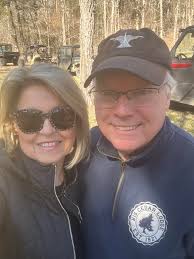 Hi all! I just wanted to introduce myself and hubby and share a photo I  took. We are Carl & Debbie.