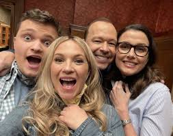 CBS BREAKING NEWS: “Blue Bloods” Cast Devastated After Sudden Passing of  Leading Star in April 2026 – Hollywood in Mourning! READ MORE 👉👉  https://moviesnewstoday.com/cbs-breaking-news-blue-bloods-cast-devastated- after-sudden-passing-of-leading-star ...