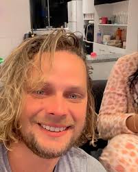 Kempe Robert (@robert_kempe) • Instagram photos and videos