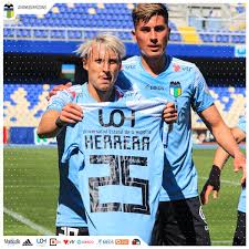 He is member of a football family nicknamed arancibia dynasty since both his. O Higgins Fc Sur Twitter Tremendo Franci Tras Su Gol En Concepcion Francisco Arancibia Celebro Con La Camiseta 25 De Hugo Herrera Quien Lamentablemente Sufrio Una Nueva Rotura Del Ligamento