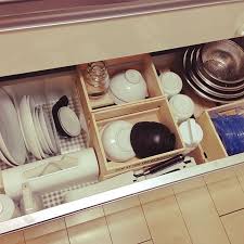 食器収納術総集編 無印や100均を使った整頓のコツ30選 収納 シンプル 食器棚 収納 アイデア 食器棚 収納