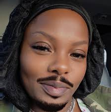 Looking for person who makes crafts from poppy pods?