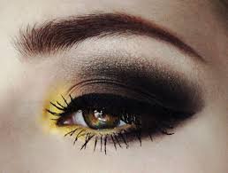 Black And Yellow Eyeshadow Looks A Pop Of Yellow Bee Makeup Black Eyeshadow Eye Makeup