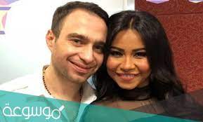 #شيرين_عبد_الوهاب_#ياسر_خليل_#حسام_حبيب_شقيق الفنانه شيرين وزوجها حسام حبيب يقومان بالتعدي علي مدير اعمالها السابق المنتج ياسر خليل بسبب خلافات بينهما. Rlmgrnbq1qsmmm