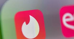 How the pandemic has affected dating. Tinder Down Hundreds Of Singletons Complain As Dating App Stops Working Mirror Online