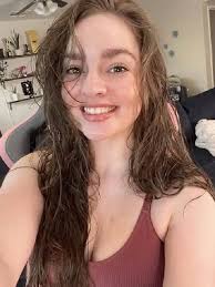 Today is my 45 Ukraine nd birthday, no husband, no children, I baked the  cake by myself… 💔🎂 https://cutt.ly/PrR20Nou