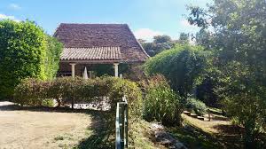 Plus belle la vie, c'est la vie, la mort, les amours, les séparations, avec tous les personnages imaginables constituant la société contemporaine. Le Gite Des Maisons Du Bost Gastehauser Zur Miete In Clermont D Excideuil Aquitanien Frankreich