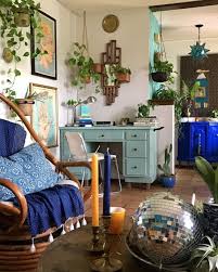 Coastal Boho Gallery Walls Home Tour Little Gold Pixel Coastal Apartment Decor Boho Gallery Wall Apartment Decorating Black