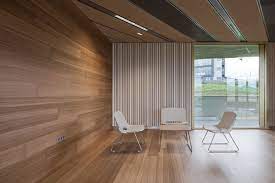 From shiplap to salvaged barn board wood, simple interior wall cladding is making a comeback in home decor, giving rooms a style and texture boost. Wood Cladding Dry Internal From Parklex International S L