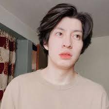 Max Escalante (maxbellhagram)