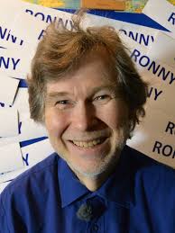 Difor trur me Ronny er ein skurk