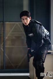 Pin Oleh Tugce Kurt Di Ji Perfeicao Chang Wook Aktor Selebritas Seragam Militer