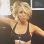 kaley cuoco in bra from www.etonline.com