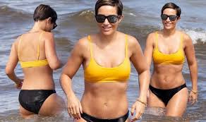 What did frankie bridge wear to the ocean? Frankie Bridge Strictly Star Shows Off Incredible Bikini Body Amid Candid Instagram Post Celebrity News Showbiz Tv Express Co Uk