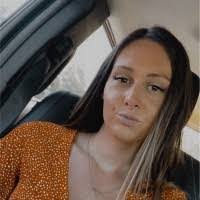 Kristen Bechtel's Instagram, Twitter & Facebook