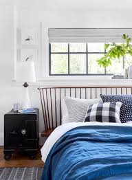 Learn how to take your small bedroom read on for tips on how to maximize your small bedroom with design, decor, and layout inspiration the designer also suggests placing the bed in the center of the main wall, rather than pushing one. 25 Best Master Bedroom Decorating Ideas