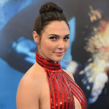 She was born in rosh ha'ayin, israel. Who Is Gal Gadot Popsugar Celebrity