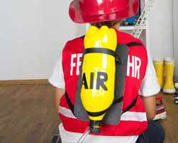 Was haben schneewittchen, elsa, buzz lightyear und der hutmacher denn auch zu halloween oder zu kindergeburtstagen mit einem motto macht es kindern besonders. Kinderkostume Selber Machen Feuerwehrmann Sam Feuerwehrmann Kostum Kinder Kinder Kostume Kinder Feuerwehr