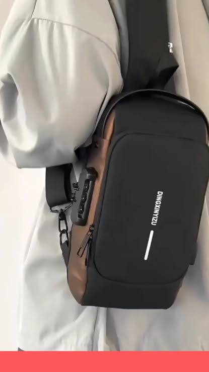 Morral Antirrobo con Clave de Seguridad y USB