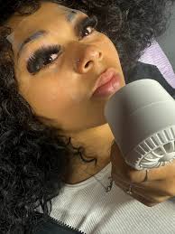 Hi I'm a beginner lash tech and I struggle with isolation! And choosing  lash trays that give dark lash effects