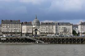 Ile De Nantes 3 3 Phare Ouest Ile De Nantes Nantes Nantes Ville