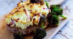 Low Carb Hacksteak Mit Fetakruste Und Brokkoli Rezept Hacksteak Rezepte Rezepte Mit Brokkoli