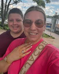 We are totally DELIGHTED to share that our therapist Jordan got engaged  this week! Such good news, we are all thrilled! Congratulations to you both  Jordan & Barry, enjoy all the celebrations!!