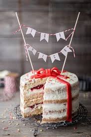 Mit dieser tollen vorlage zum ausdrucken könnt ihr euch eine farbenfrohe wimpelkette ganz einfach selbst basteln. 130 Geburtstagstorte Ideen In 2021 Geburtstagstorte Kuchen Geburtstag Kuchen